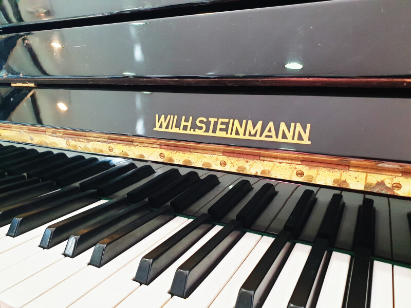 piano droit steinman à Rennes