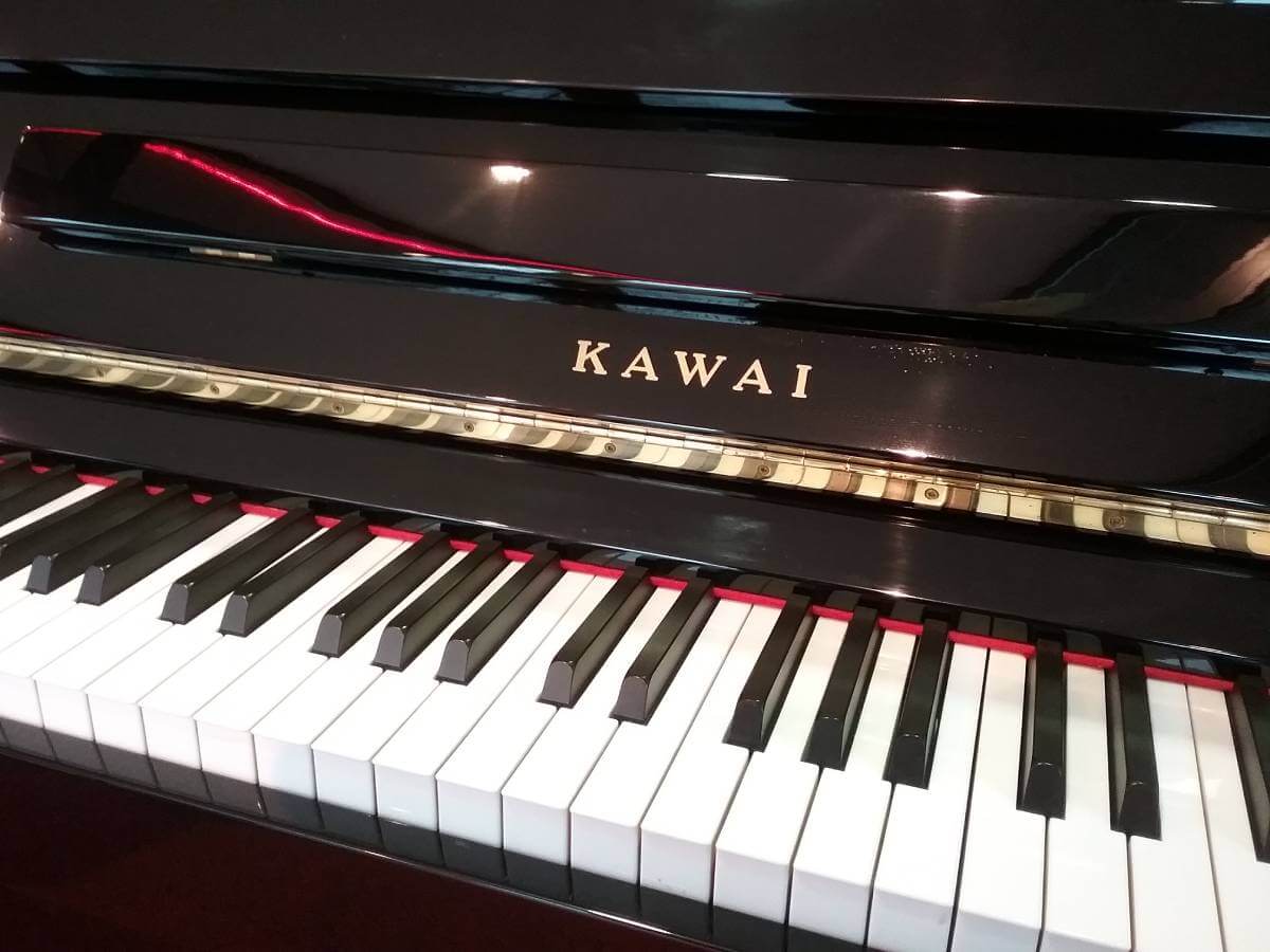 piano droit kawai occasion
