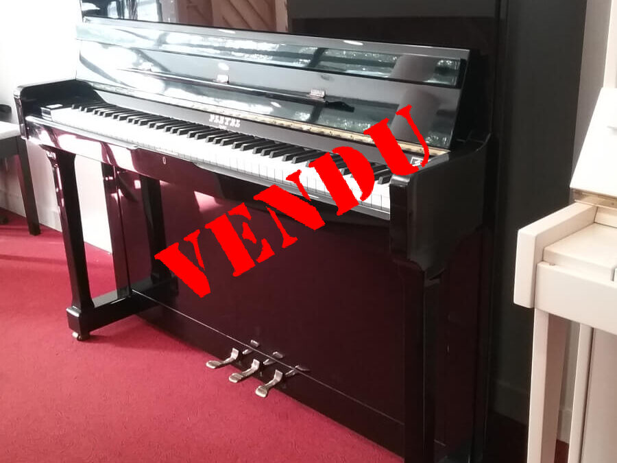 PIANO PLEYEL 122