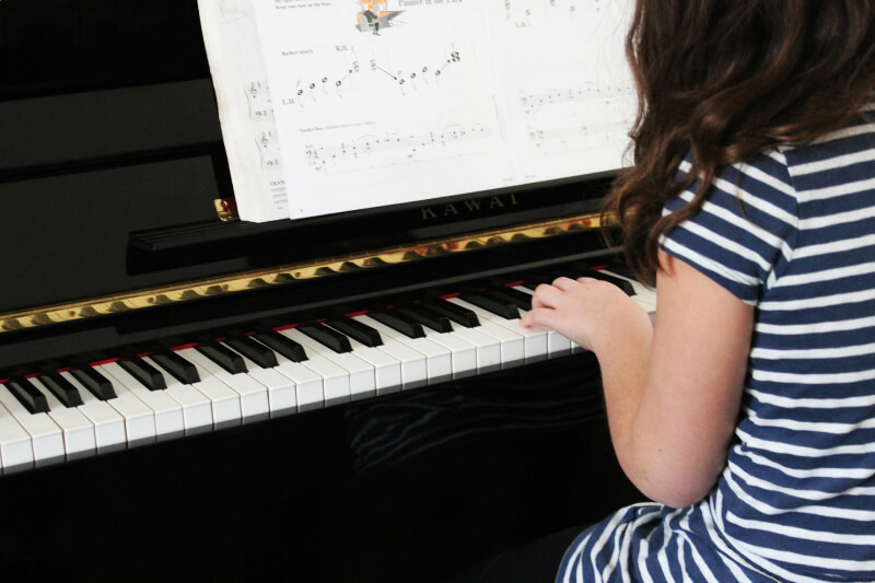pourquoi enfant doit apprendre du piano