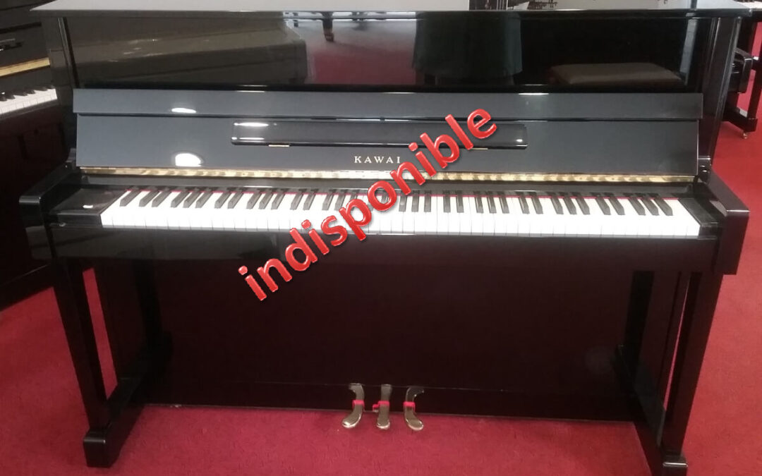 PIANO KAWAI K18