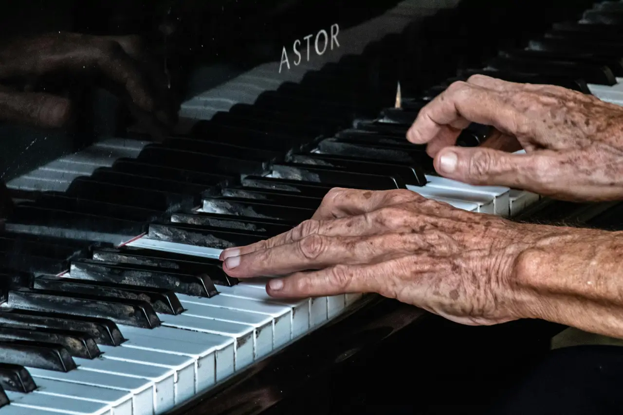 apprendre piano age adulte