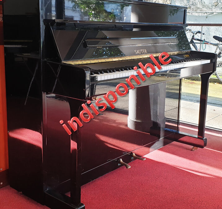 PIANO SAUTER R2